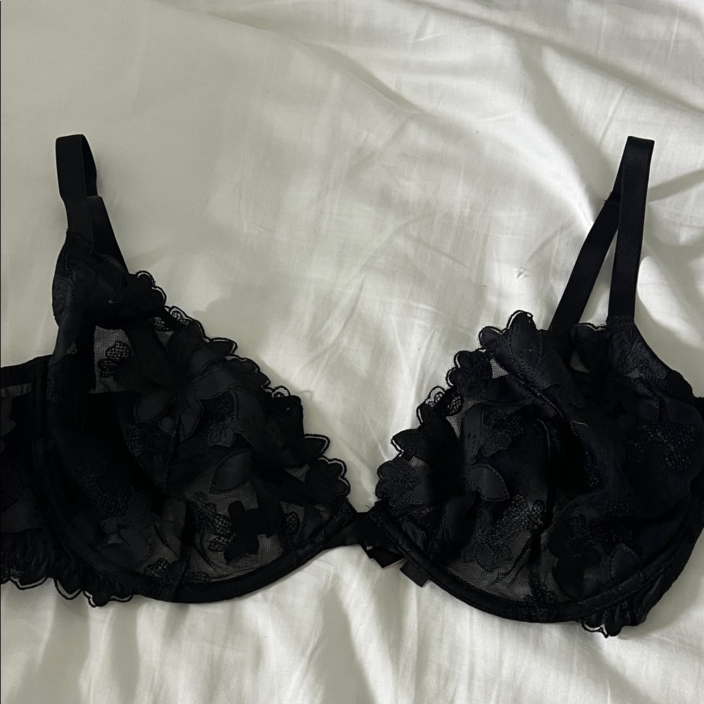 Victoria's Secret Black Floral Lace Bra